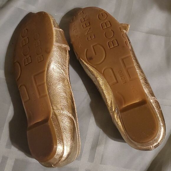 BCBG Generation  flat shoe  gold 6 - Picture 6 of 7